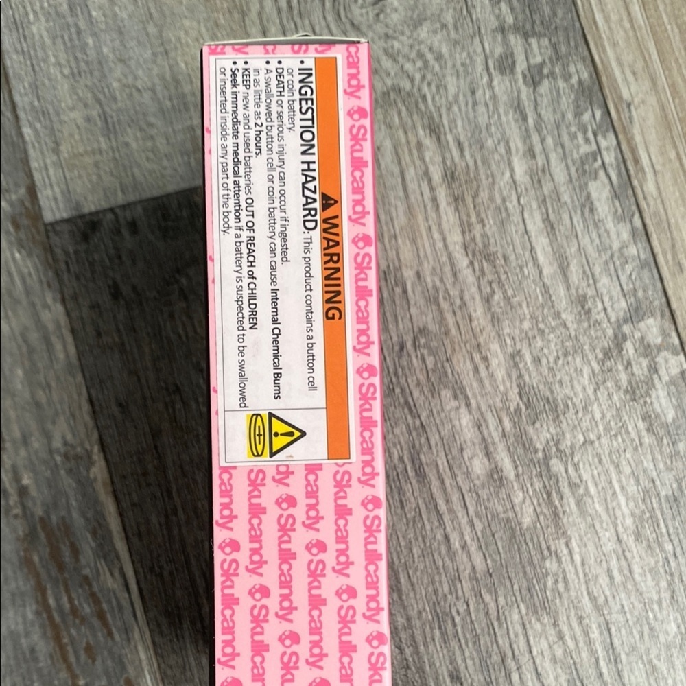 Skullcandy Pink Audio Accessories - Picture 5 of 8